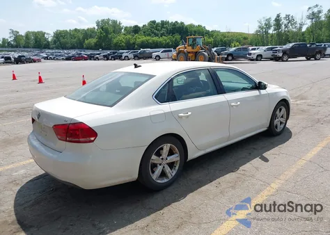 2013 Volkswagen Passat 2.5L Se from USA, damaged, VIN 1VWBP7A3XDC098686